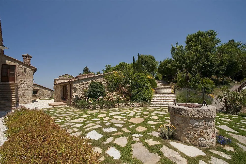 Borgo Fastelli Aparthotel Sarteano